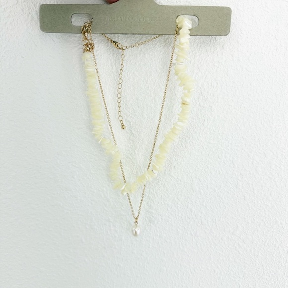 NWT Urban Outfitters Layered Puka Shell and Faux Pearl Necklace - Picture 1 of 5